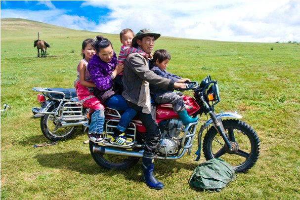 5 40 2 Монголия: Кому в степи жить хорошо?